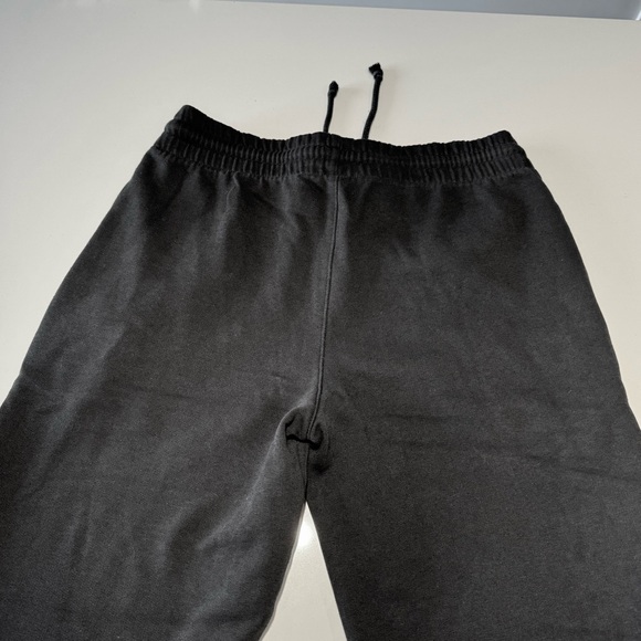 ๐4 for 20$ - Basic Slouchy Fleece Jogger - Black - XS - Picture 3 of 6